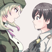 あら隊長ちゃん、タイが曲がっているわぁ…