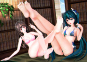 【今日のミクお姉さん】足先を見せ合う お姉さん達…♡