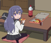 ピザを食べる暁ちゃん