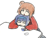 どてらコタツムリつづたんぽでアイスを食べるさとうさん