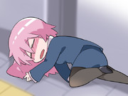 泥酔したお姉さんが倒れているぞ…