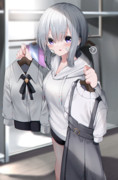 どっちの服がいいかな
