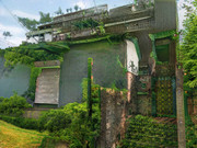 廃墟と化した野獣邸