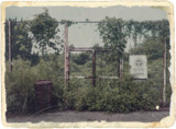 古びた「SCP財団管理地」の写真