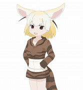 新しいパジャマを手に入れたフェネック