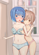 着替え中にじゃれ合うささつづ