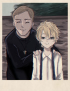 神父と孤児の美少年、謎のツーショット写真