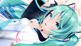 みっ