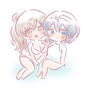 みずぎの ささらちゃん と つづみちゃん。