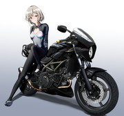 エイダちゃんとSV650