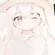 ウィンクをする少女