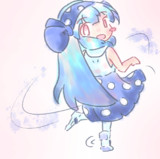 English衣装の葵ちゃんがくるっとターンしてるところです