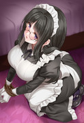 黒髪めがねメイド