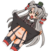 被弾？してないわ、ほら。　　ってペロンする天津風ちゃん