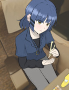 新幹線弁当を食べる山田