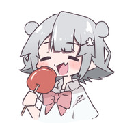 りんご飴食う女