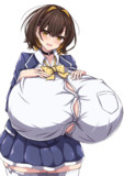 美濃りりさ
