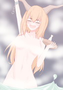 ＼(^q^)／