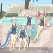水着とプールの四神さん