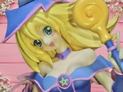 ブラックマジシャンガール