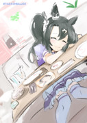 おなかいっぱいうたたねクラちゃん
