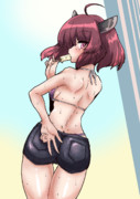 今日の短パンビキニ水着