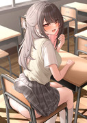 私のことそんなに見つめて…かわいい後輩に見とれちゃいましたか？