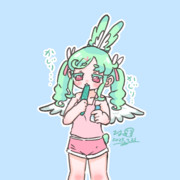 きゅうりをかじる