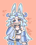 骨をかじる犬っ娘