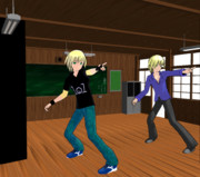 光画部室にて。真面目にラブジョイ練習中