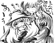 早苗さんに頭をなでなでされる諏訪子さま