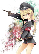 軍服ロリータさん