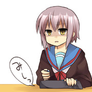 ２０コスに三落ちされてすさんだ瞳で呆然と画面を見つめる長門ちゃんの画像