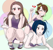 撮影中に亜美がイタズラ。