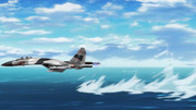 水面スレスレを飛ぶSu-35