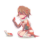 スシで栄養補給をする川内＝サン