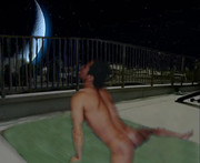 月に向かって咆える先輩