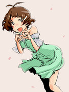 両手でハートを作っている秋月涼ちん