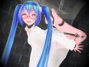 あなたは裸ワイシャツのミクが満面の笑顔で鎖で繋がれている絵を描いてください。