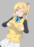 セルフもみもみパイセン！