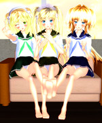 神々しい（？）３人の足裏を見せてよ～！