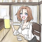 居酒屋で飲むアズミさん