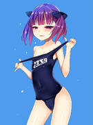 旧スク水の機能性（上の方）を披露するブラヴァツキー女史