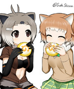 仲良くご飯を食べるビーバーとプレーリー