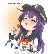 からあげクンレッドを食べる暁ちゃん