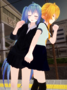 ネル先輩に寄りかかるミクさん