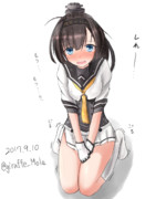 何かを堪えている秋月