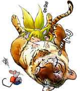 友達の上でお昼寝する子狐♪