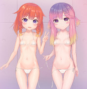 最新鋭の水着を試着する対馬と択捉