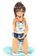 本当かどうか知らないけどこのタイプのスク水もブルマと同じく男性の劣情を誘うとかで無くなるらしい！